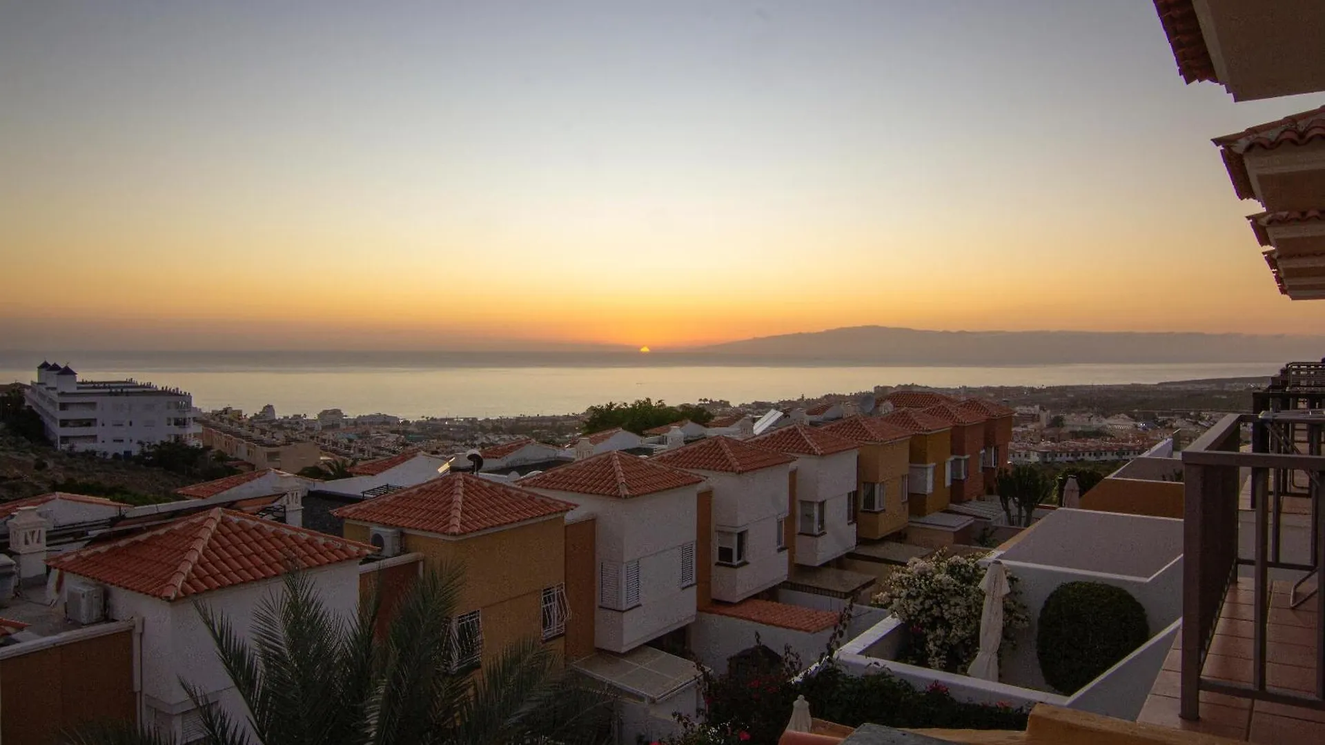 Townhouse With A Sea View In Costa Adeje contacts